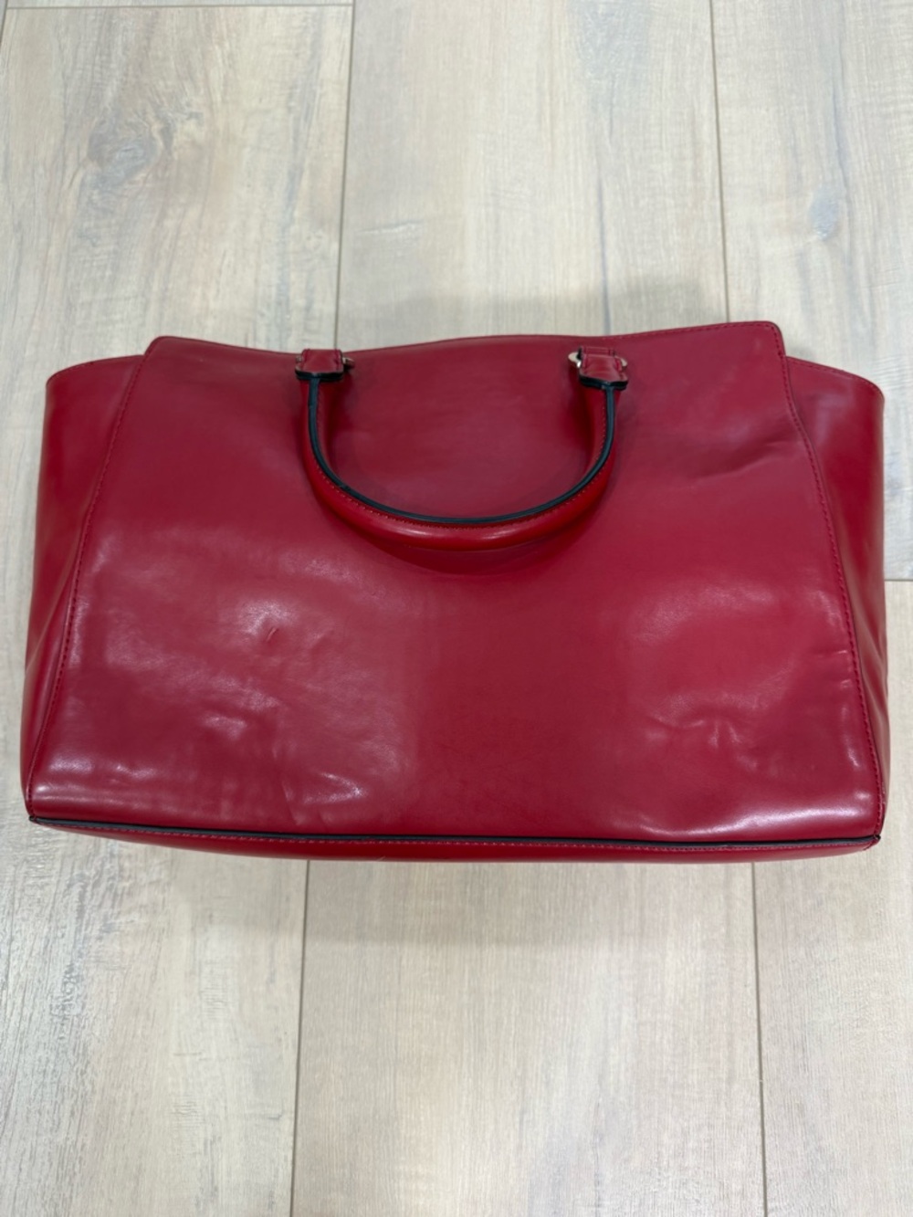 Love Moschino Red Vegan Leather Tote with Heart Charm - Picture 6 of 11